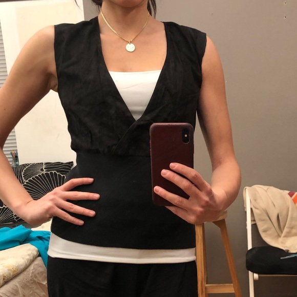 SOLD IPSO Suede Leather V Neck Sleeveless Top - Picture 2 of 9